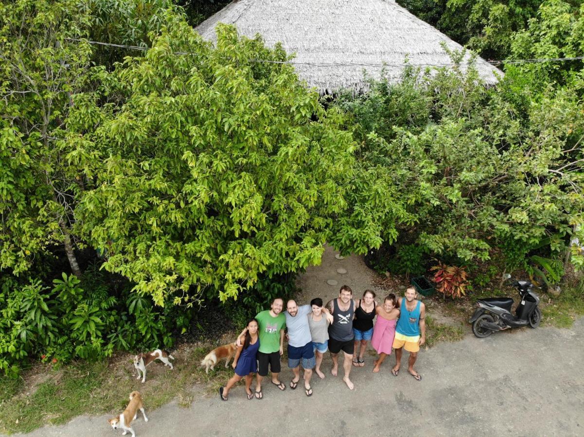 Lazy Lizard Hostel Siquijor Bagian luar foto